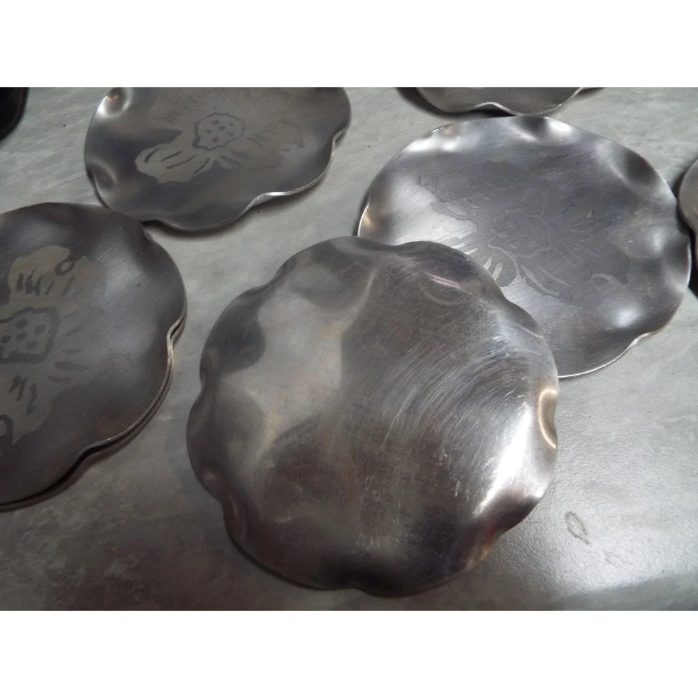 8 Vintage Hand Forged Hammered Aluminum Coasters Scalloped Edge Flower Design 4